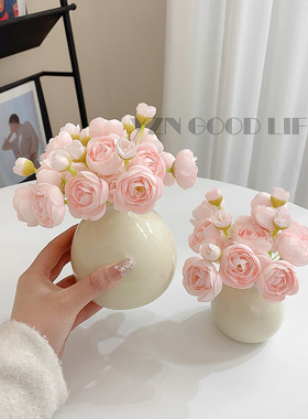 网红奶油风高级感陶瓷小花瓶迷你仿真花装饰摆件ins简约客厅插花