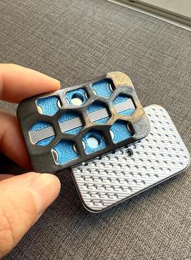 大镂空蟾蜍无限位推牌甩牌Fidget Slider磁力解压玩具新款