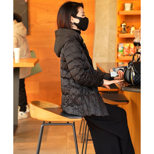 2024新款羽绒服女时尚冬季宽松韩版保暖外套白鸭绒轻薄款中年妈妈