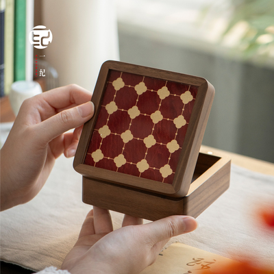 一纪新婚礼物实木首饰盒