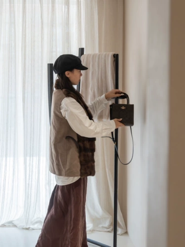 听栖 · Хорошая буква вешалка для одежды | Высококачественное изящное древесина. Использование дизайнера в стиле Wasabi.