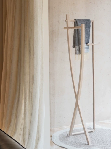 听栖 · Хорошая буква вешалка для одежды | Высококачественное изящное древесина. Использование дизайнера в стиле Wasabi.