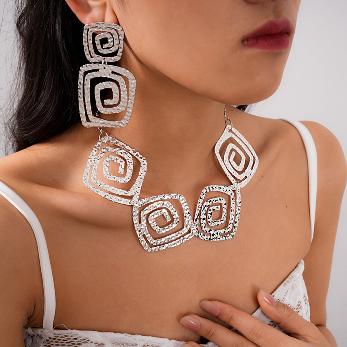 欧美风褶皱方形镂空耳钉个性时尚潮流耳环轻奢感耳环项链套装,饰品/流行首饰/时尚饰品新,组合套装,淘宝优惠券,粉丝福利购,淘宝优惠卷