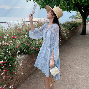法式晕染碎花雪纺连衣裙女2025夏季新款韩版收腰显瘦绝美森系短裙图片