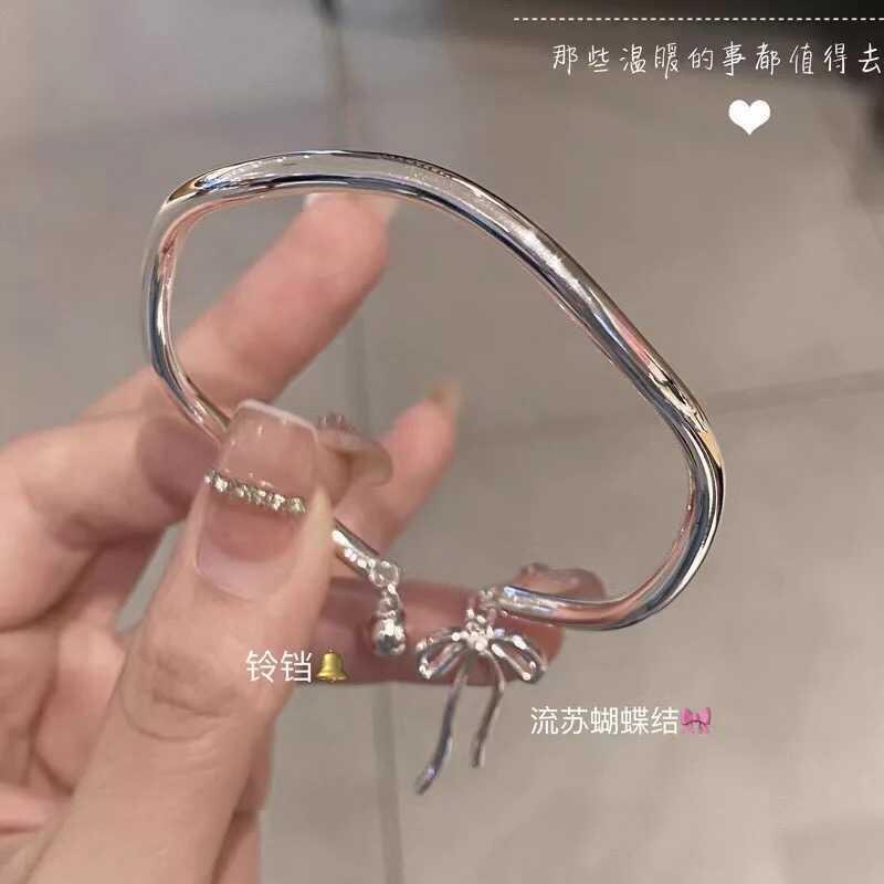 莫比乌斯环铃铛蝴蝶结银