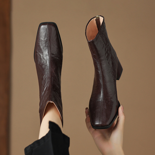 羊皮小短靴女秋冬季法式粗跟高跟鞋真皮软皮洋气瘦瘦靴大码41到43