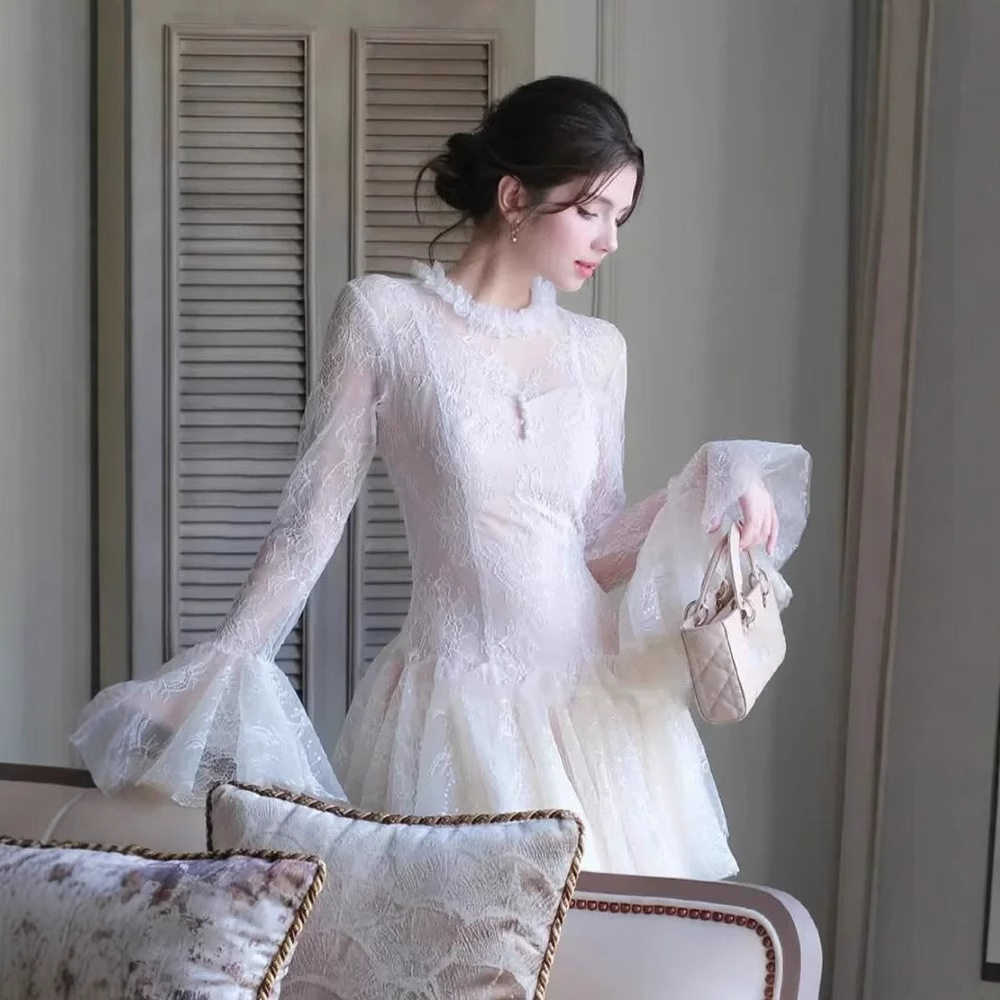 越南小众法式温柔风蕾丝刺绣连衣裙女仙气质约会甜美小个子2022