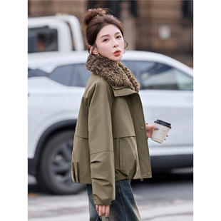 时尚 韩版 2025新款 冬季 宽松加厚外套小个子夹克 羊羔毛领棉服女短款