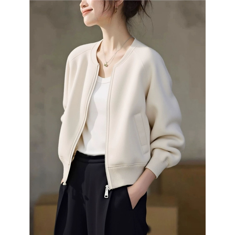 米白色飞行服夹克短外套女2026春新款轻熟风高级感宽松棒球服上衣