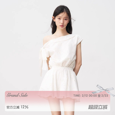 白色法式斜肩系带连衣裙