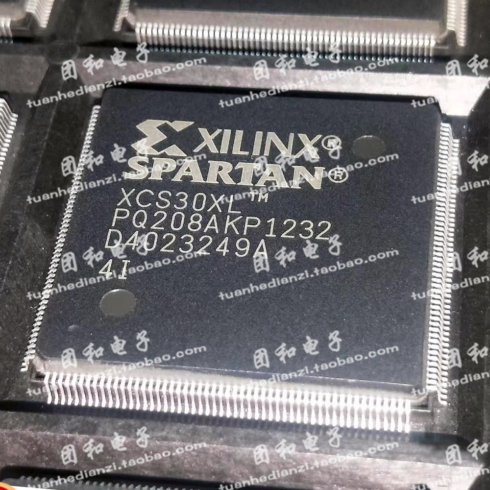 全新原装XCS20XL-4PQG208I芯片