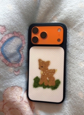 BP原创波点小鹿手机壳fawn适用苹果iPhone17/16/15/14/13/12/Pro/Max碳纤硬壳全包保护套防摔磁吸卡通