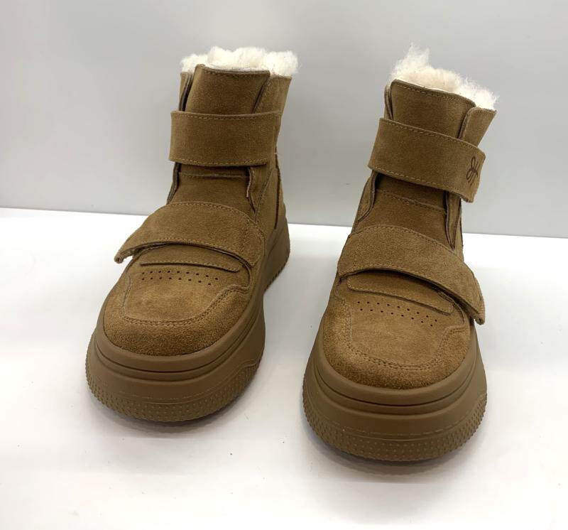 百纳sh雪地靴女2023年新款网红厚底真皮百搭短筒加绒加厚保暖靴子