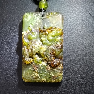 天然南玉性石吊坠挂件男士方牌仿古貔貅蛇纹玉