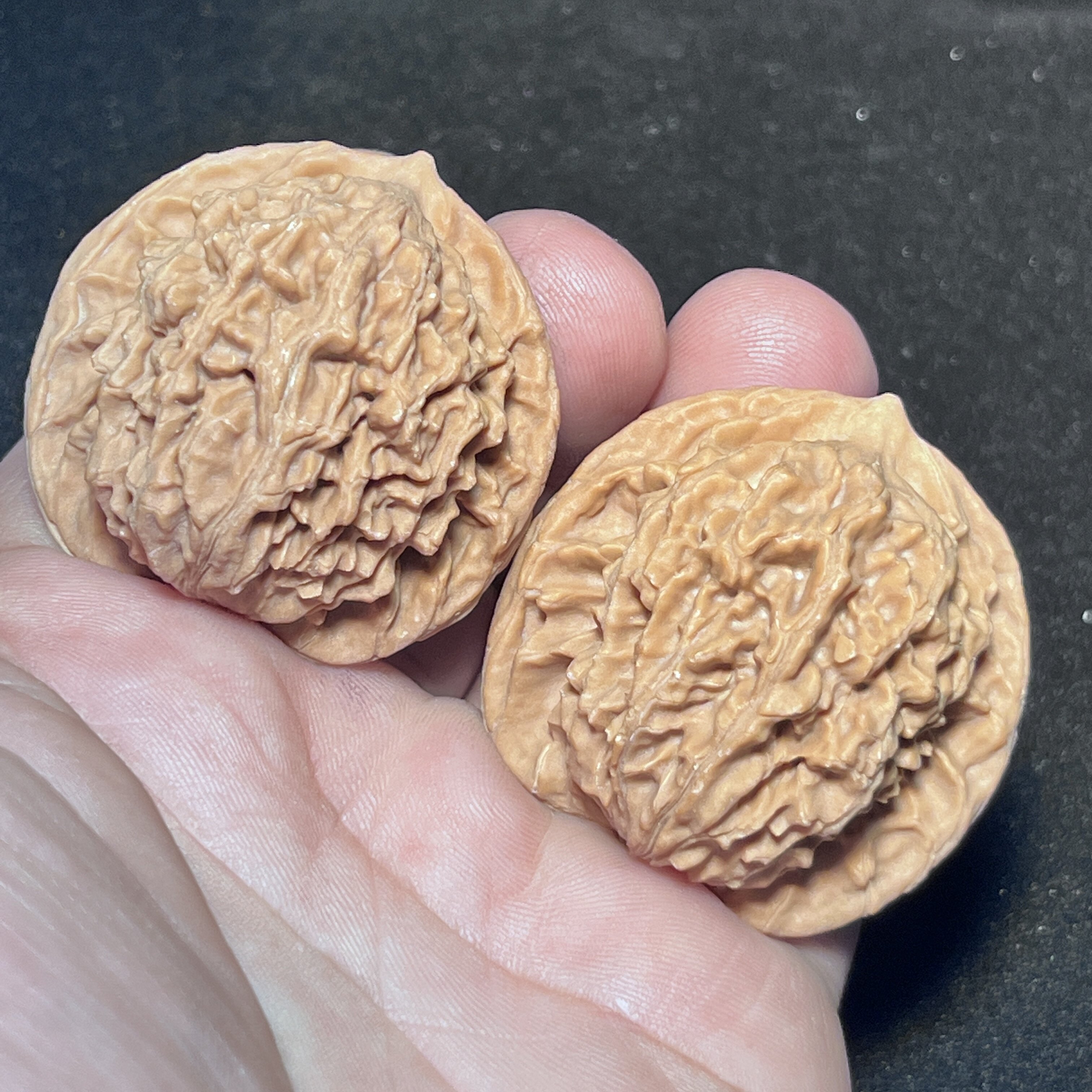 盘龙纹狮子头精品头货42尺全品文玩核桃一物一图