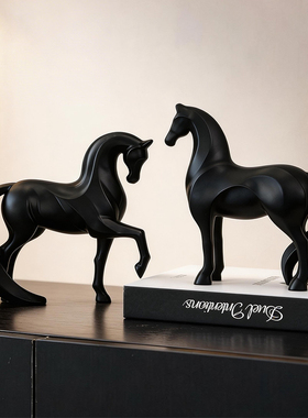 现代简约切面马家居客厅书架玄关橱窗创意装饰办公桌摆件高端大气