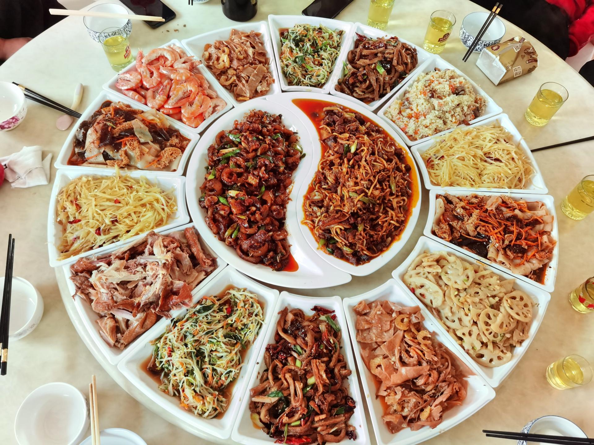 陶瓷家用圆桌拼盘套装年夜饭盘子