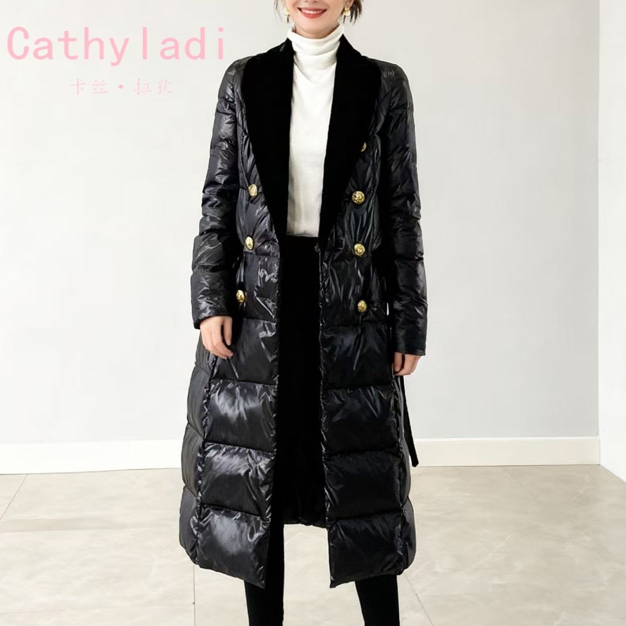 CATHYLADI时尚黑色亮面羽绒服女2025年冬季修身中长款保暖外套女