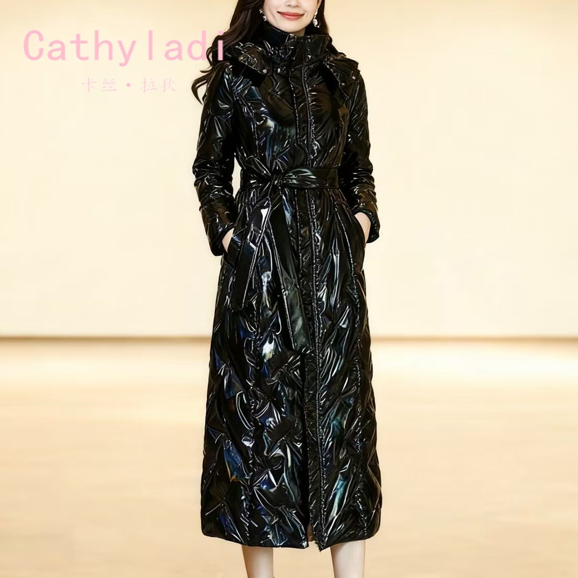 CATHYLADI新款黑色亮面羽绒服2025年冬季时尚气质高端超长款外套
