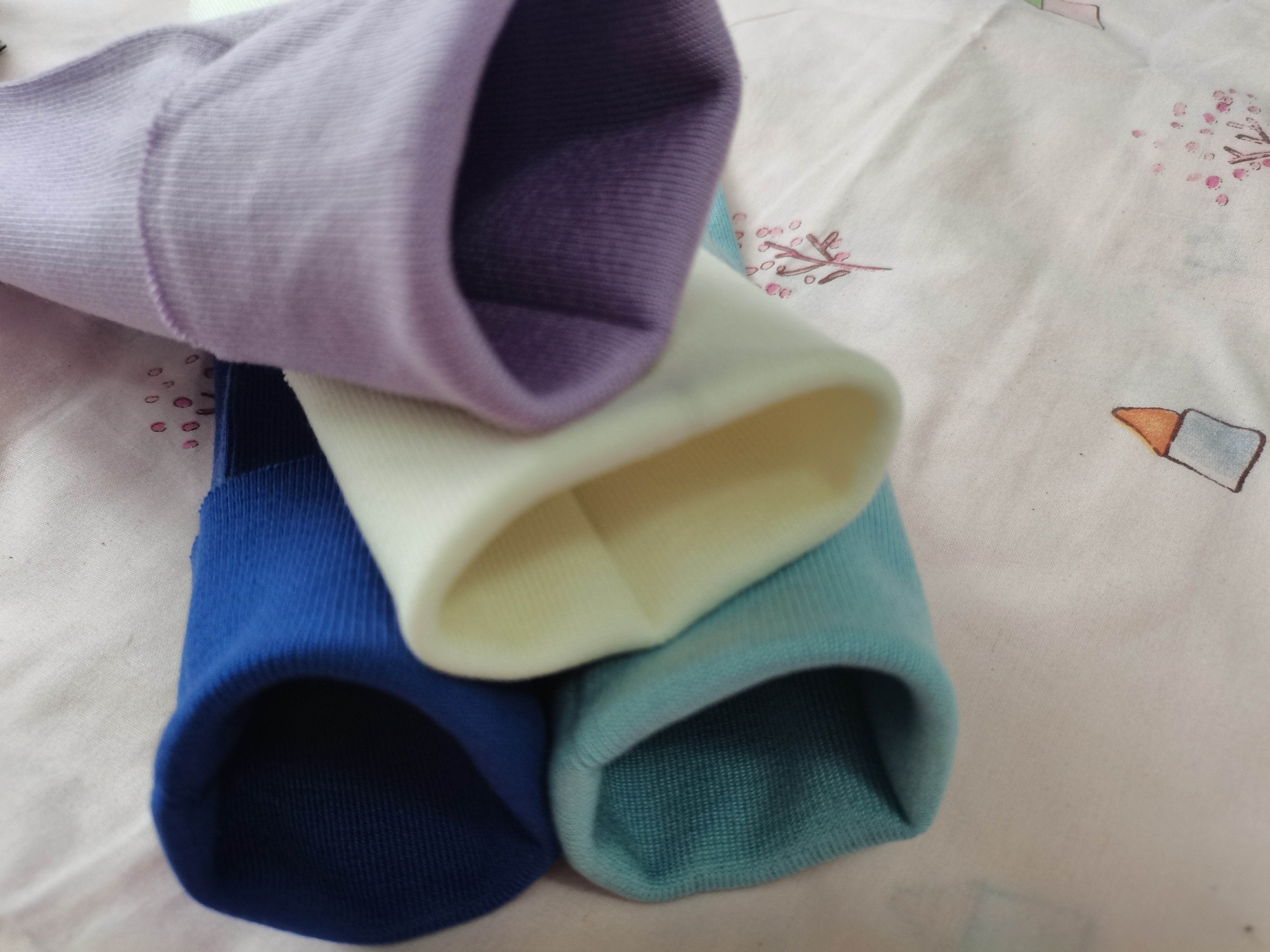 大衣罗纹袖口，一件30厘米长，直径8_9厘米一件做一对，9.9元4对,纺织面料/辅料/配套,罗纹布,淘宝优惠券,粉丝福利购,淘宝优惠卷