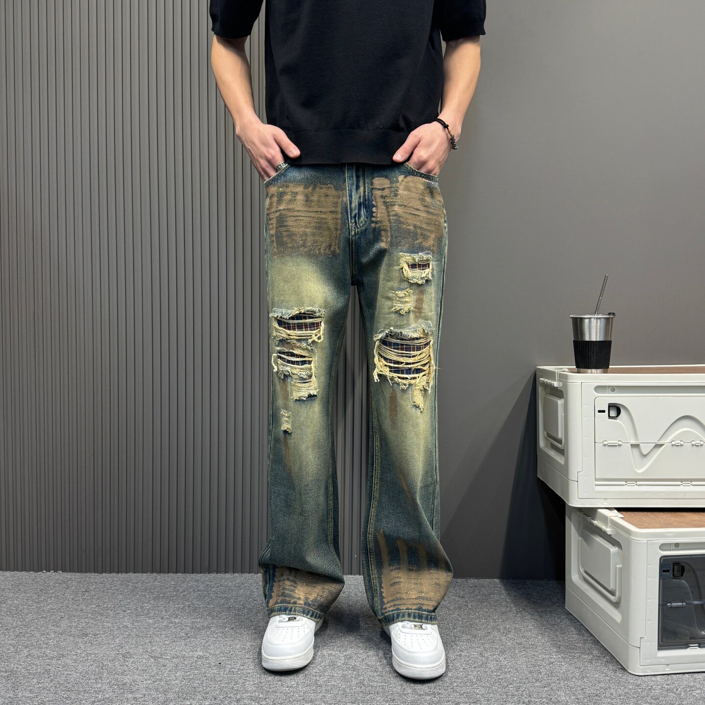 美式轻奢高街复古破洞涂鸦牛仔裤男潮牌痞帅炸街直筒宽松裤子情侣