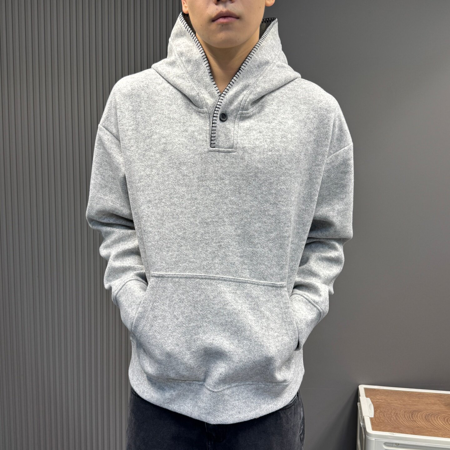 2026新款简约松弛感男连帽卫衣潮流休闲百搭上衣外套纯色卫衣套头