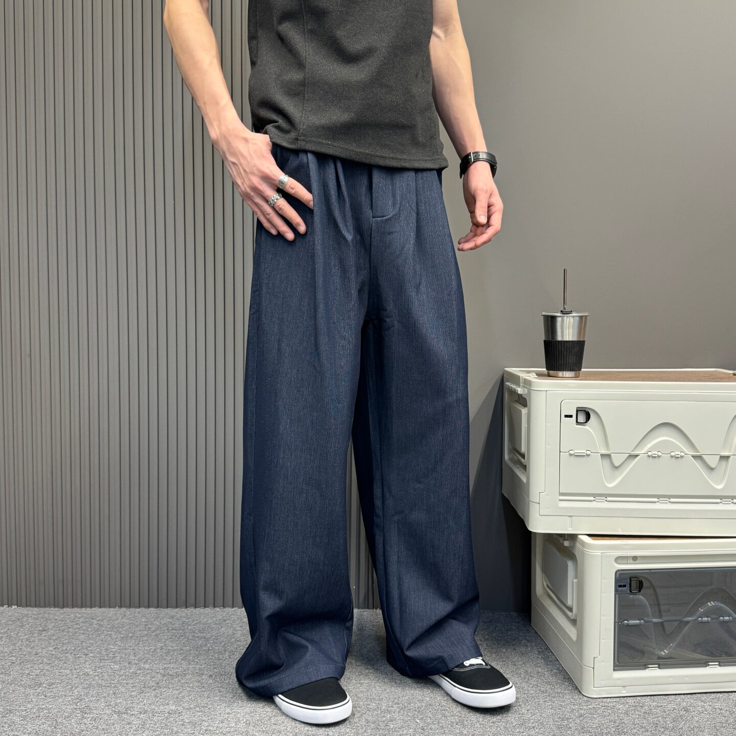 深蓝色垂感阔腿牛仔裤男士夏季宽松直筒显瘦高街风百搭拖地休闲裤