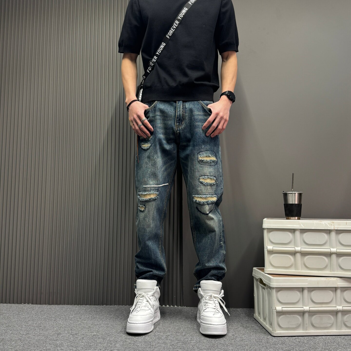 美式街头新款复古破洞休闲百搭牛仔裤男宽松锥形长裤水洗高街潮男