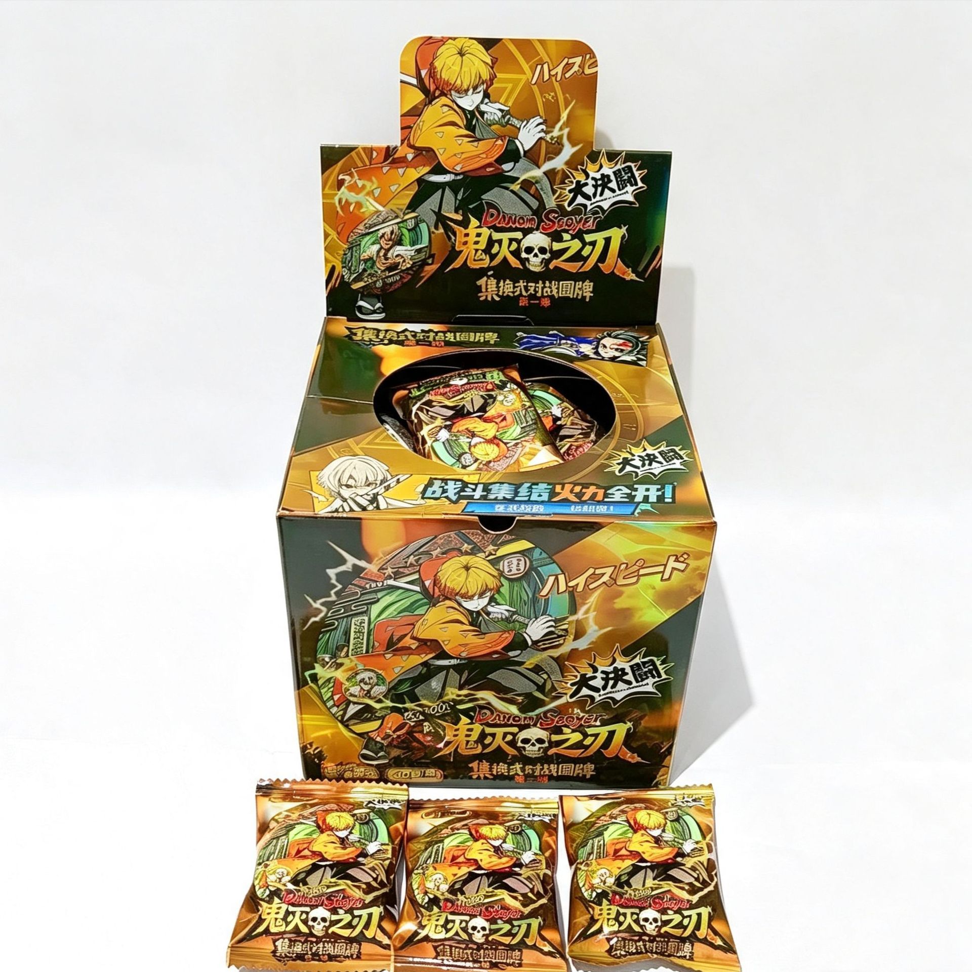 新款鬼灭之刃对战圆牌集换式卡牌儿童闪光圆形卡片盲包玩具整盒