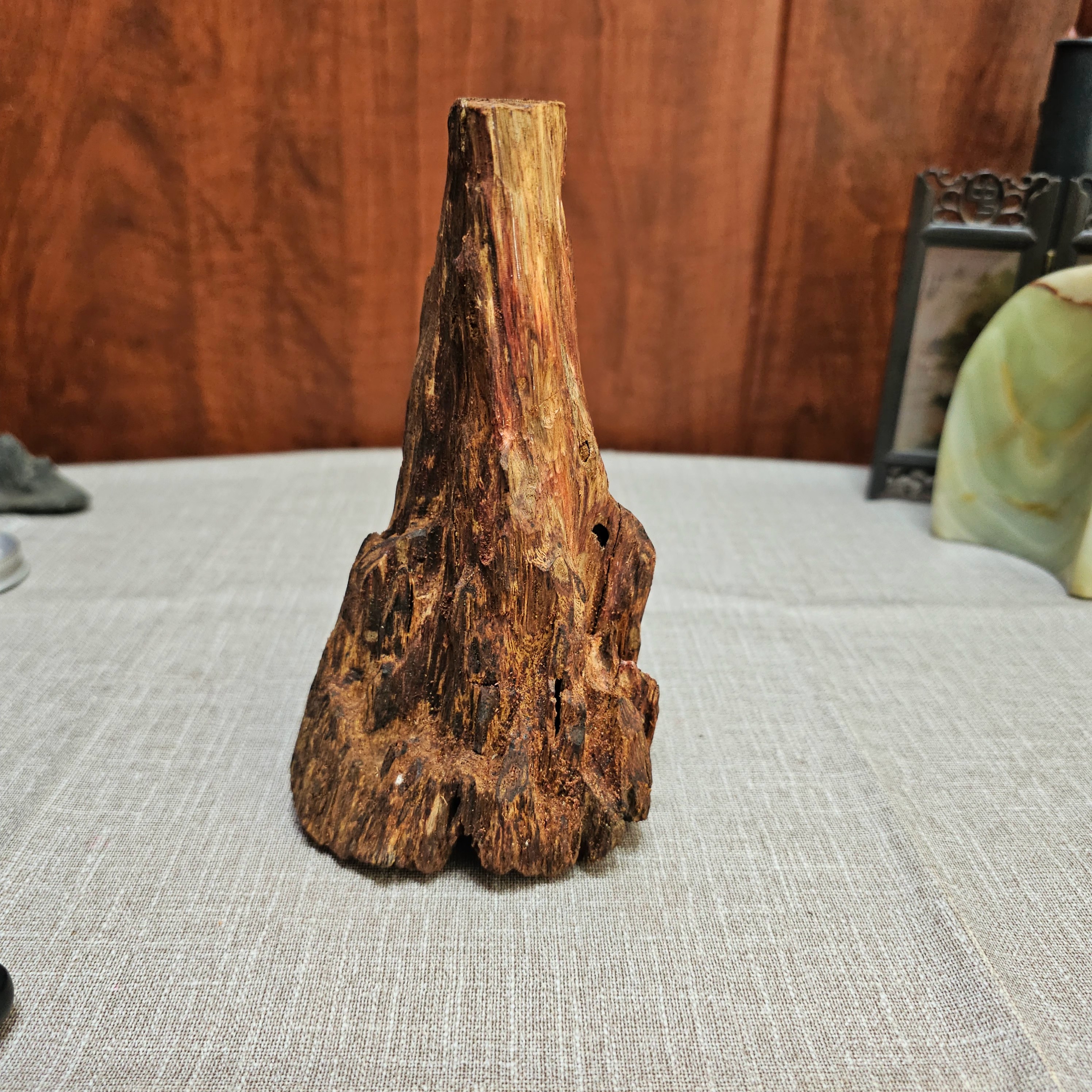 海南降真香精品帝王香火山形摆件原料造型独特生闻花香醇厚赠底座