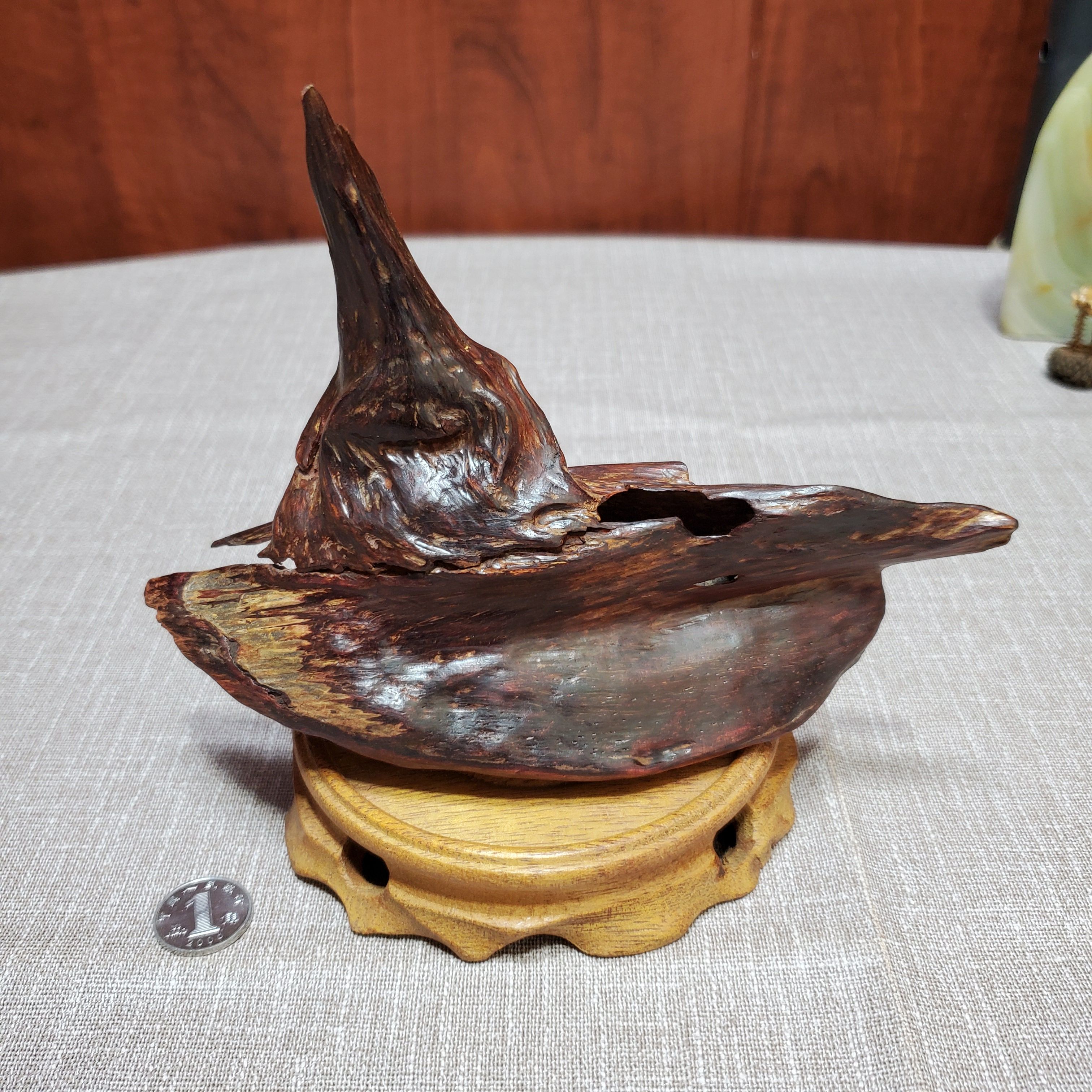 海南降真香大叶级品摆件沉水满油原料异形山峰造型早期老料收藏级