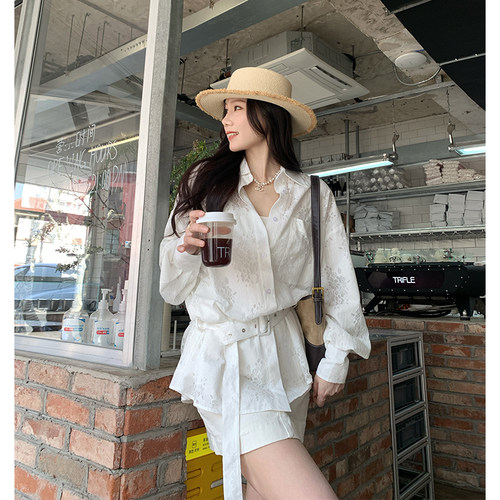 本希benxe/蕾丝浪漫 镂空设计感上衣带腰带重工刺绣衬衫女