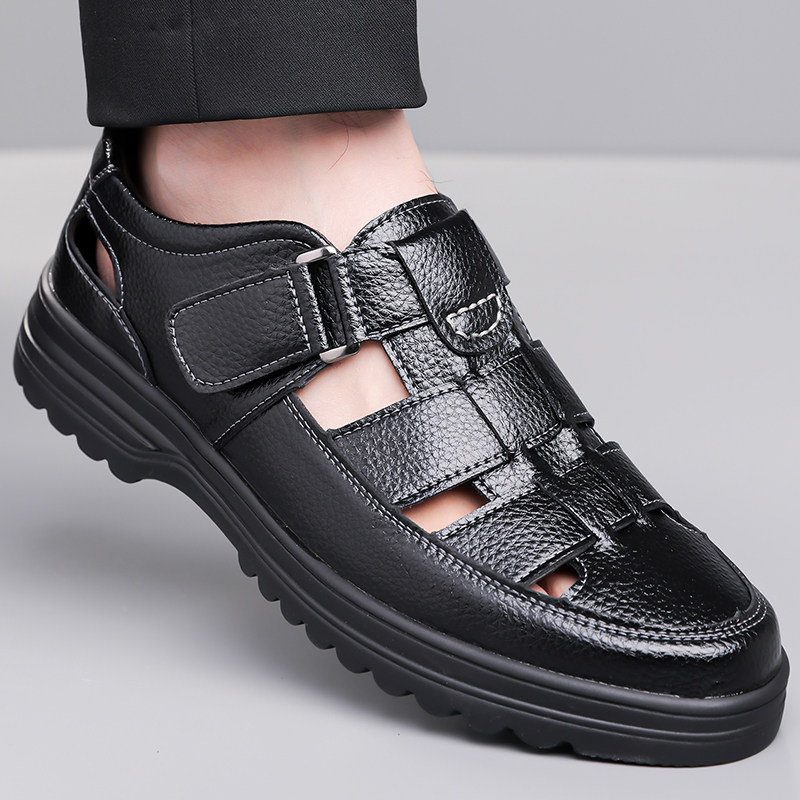 凉鞋男款夏季新款软皮软底透气镂空防滑休闲中老年爸爸皮鞋洞洞鞋