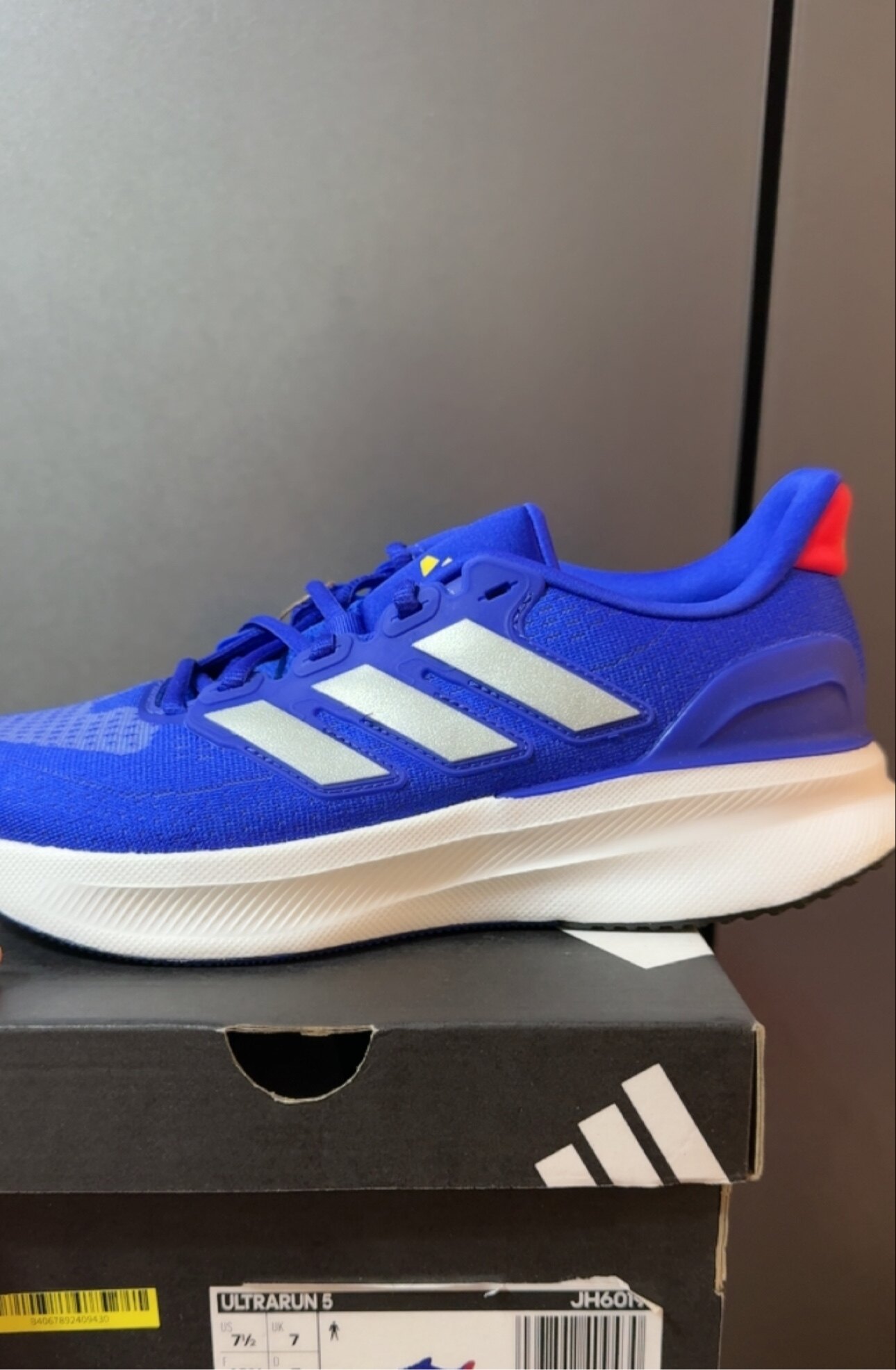 Adidas/阿迪达斯 ULTRARUN 5 国外版 透气跑鞋JH6019  重庆Tr仓