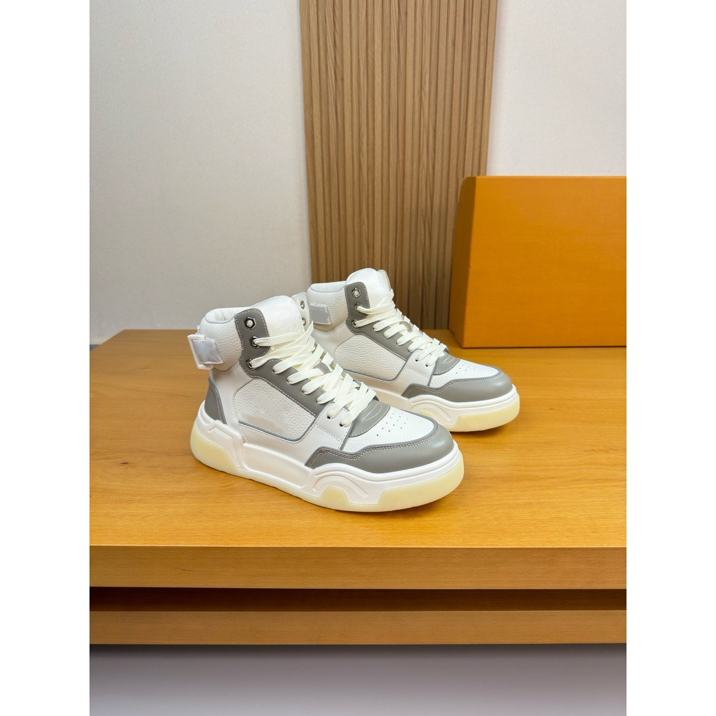 顶板 尖货 高版新款休闲厚底透气面包鞋时尚板鞋男小肥丁鞋