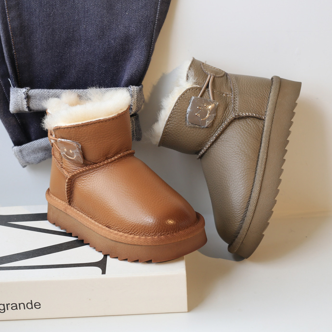 时尚擦色真皮儿童雪地靴加绒加厚男童大棉鞋女童靴子防水防滑冬鞋