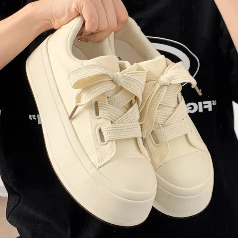 厚底小白鞋女秋季新款女鞋小众休闲板鞋百搭帆布鞋ins潮