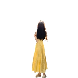 法式小个子黄色吊带连衣裙女装夏季新款收腰气质长裙海边度假裙子