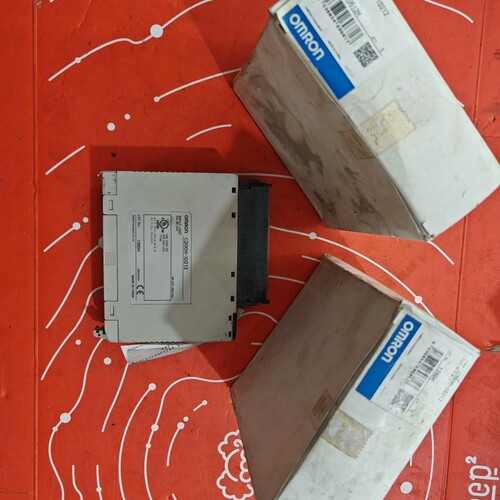 欧姆龙PLC C200H-ID212 三台 有包 ~议价