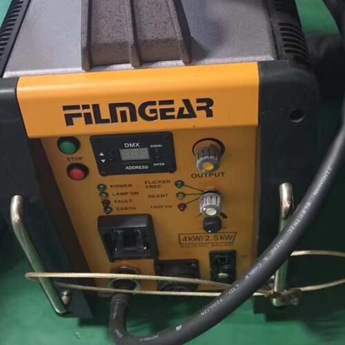 影视灯光器材 泛基亚品牌镝灯4KW,成色很好,议价 ~议价