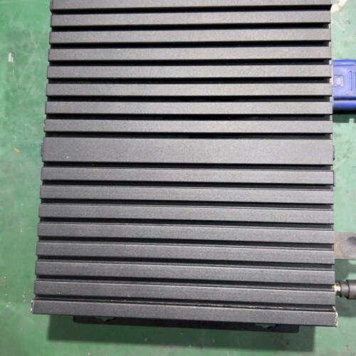 研域工控设备小主机 配置:J1900 CPU 4G内存 12 ~议价