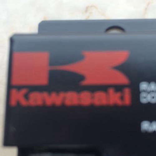 日本KPM川崎Kawasaki手动换向阀DM32P-10-105T