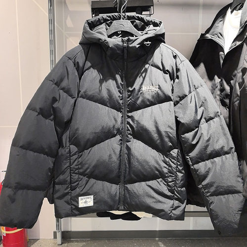 安踏保暖羽绒服男子2025冬季新款连帽宽松运动休闲外套152548919N