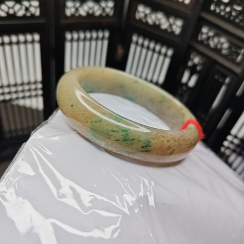 老坑料南阳独玉红糖飘绿扁条玉石玉器手镯女老人证书礼物内径59mm