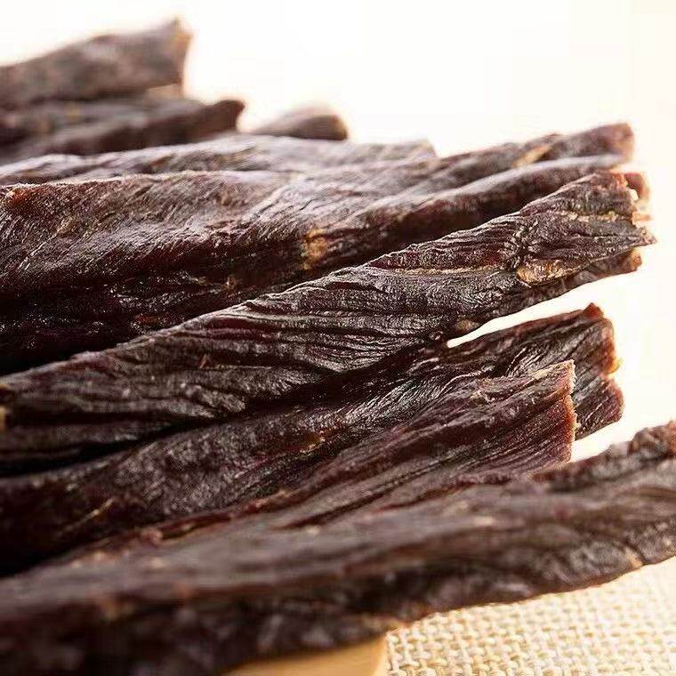 内蒙古特产乳子牛超干风干牛肉条散装甄选黄牛后腿肉原味麻辣味