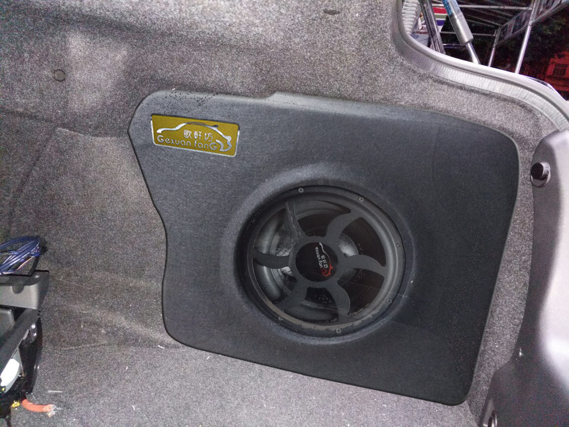 英菲尼迪Q70专用低音炮 音箱 超重低音 补型箱 10 12寸喇叭无损装