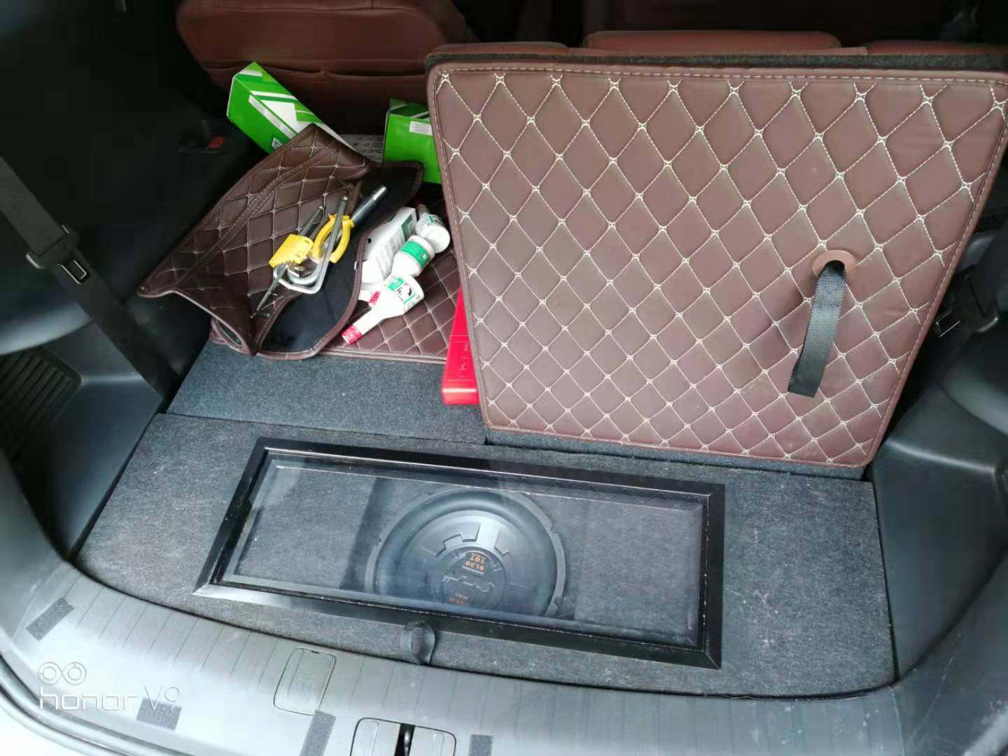 适合GL6用低音炮 音箱 无损 补型 不占空间  10寸喇叭 尾箱炮定制