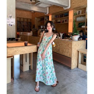 晕染郁金香海边度假连衣裙女夏绝美超好看v领吊带裙甜美沙滩长裙