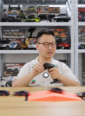 七叔的日常 ENOZE 陀螺仪版 1:43 PX-Toys RC遥控漂移车