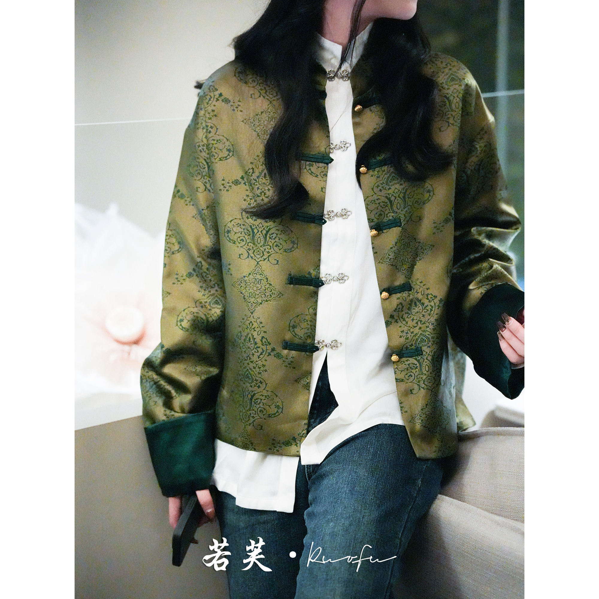 清冷松绿新中式提花盘扣外套